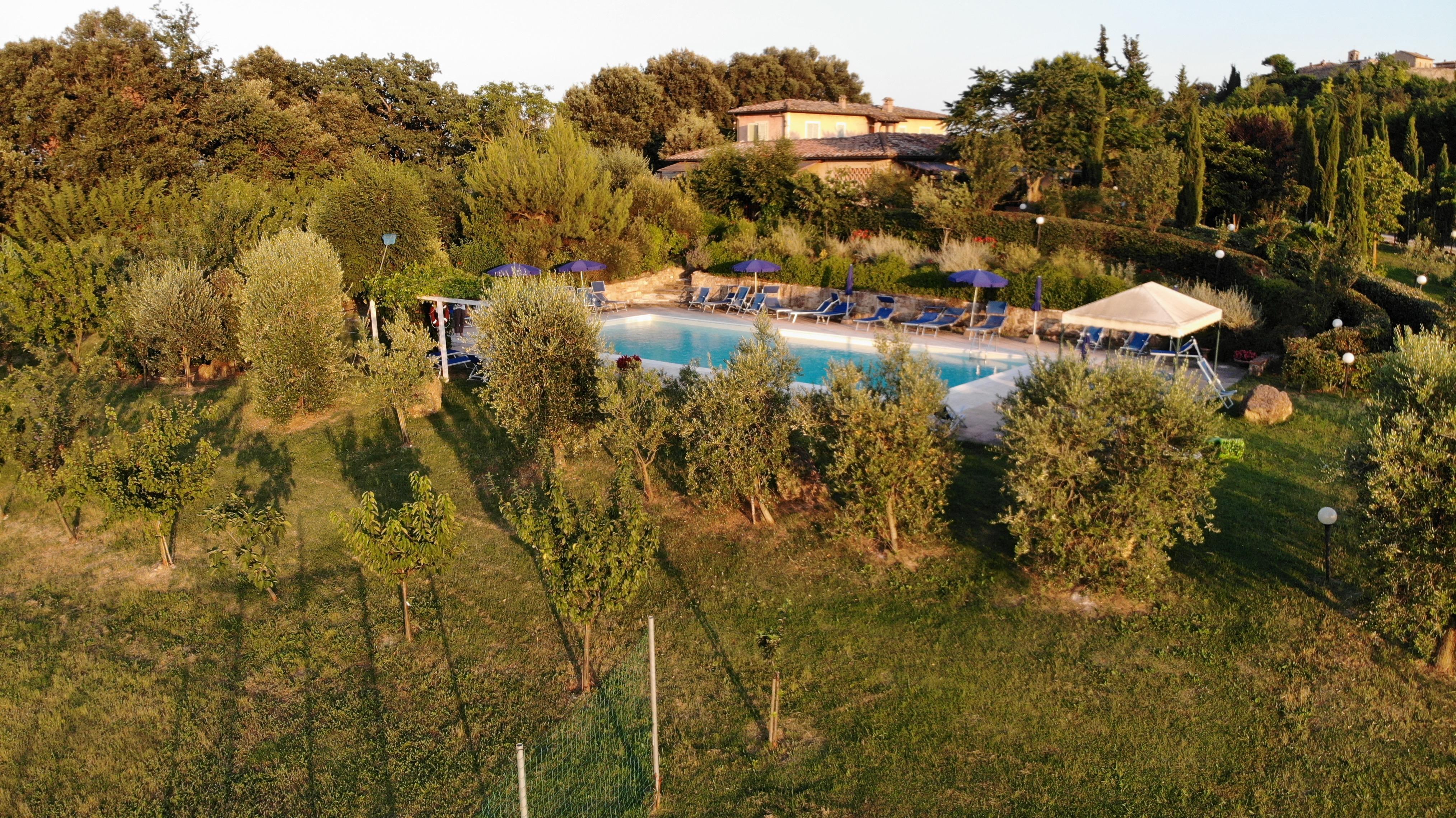 Antico Borgo Il Cardino Bed & Breakfast San Gimignano Exterior photo