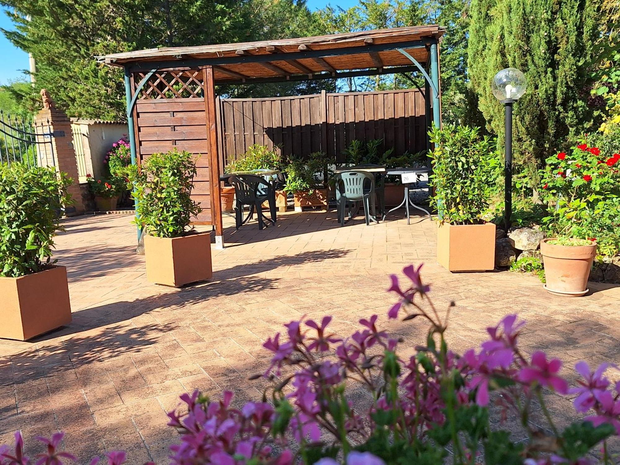 Antico Borgo Il Cardino Bed & Breakfast San Gimignano Exterior photo