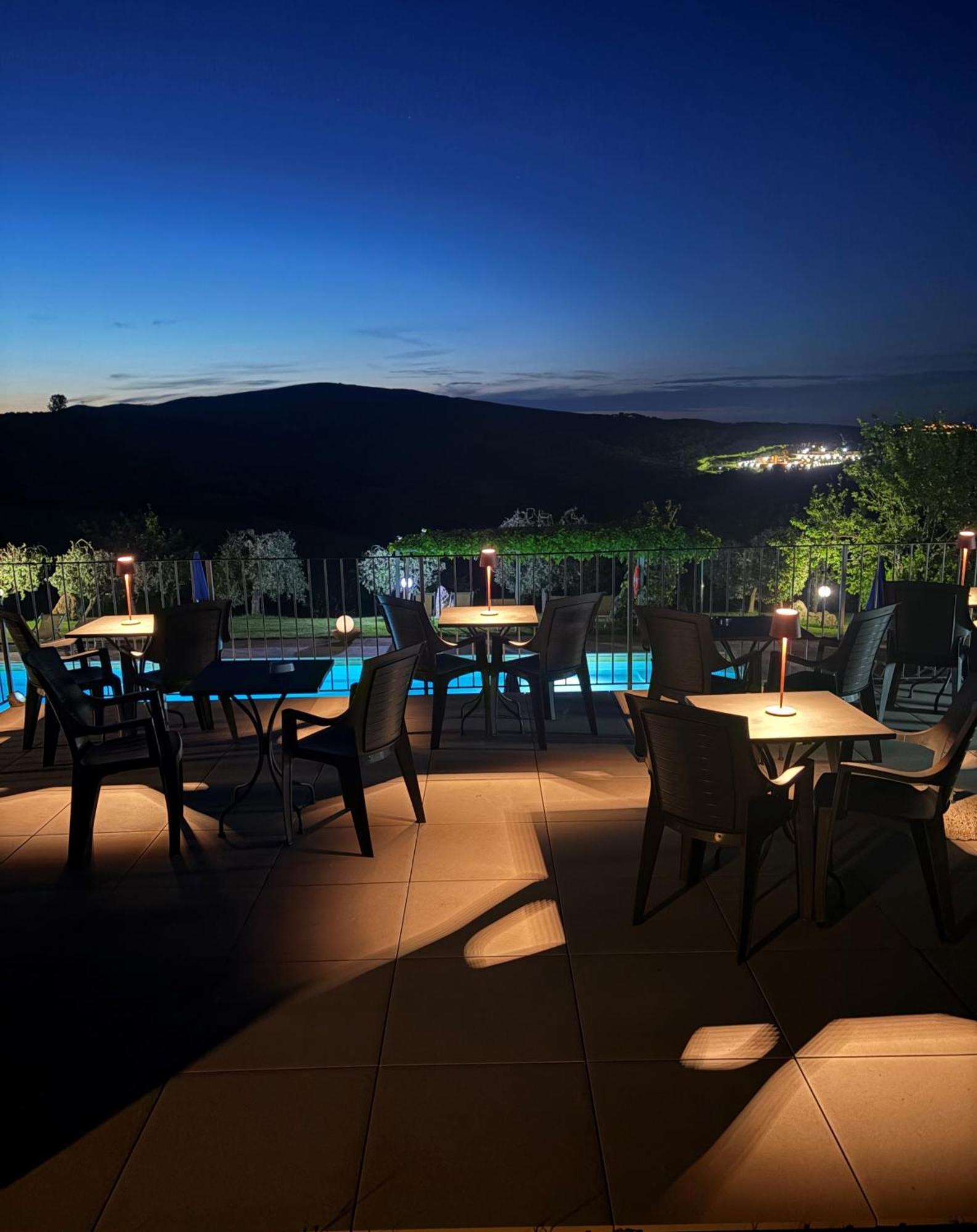 Antico Borgo Il Cardino Bed & Breakfast San Gimignano Exterior photo